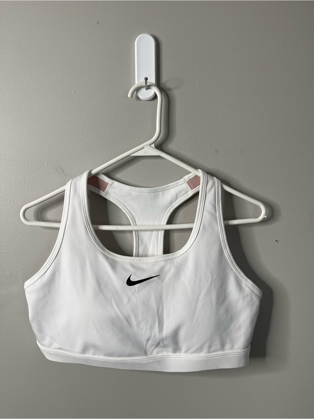 NIKE White Racerback Padded Sports Bra Sz L